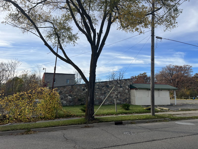Farm Motel - Oct 29 2023